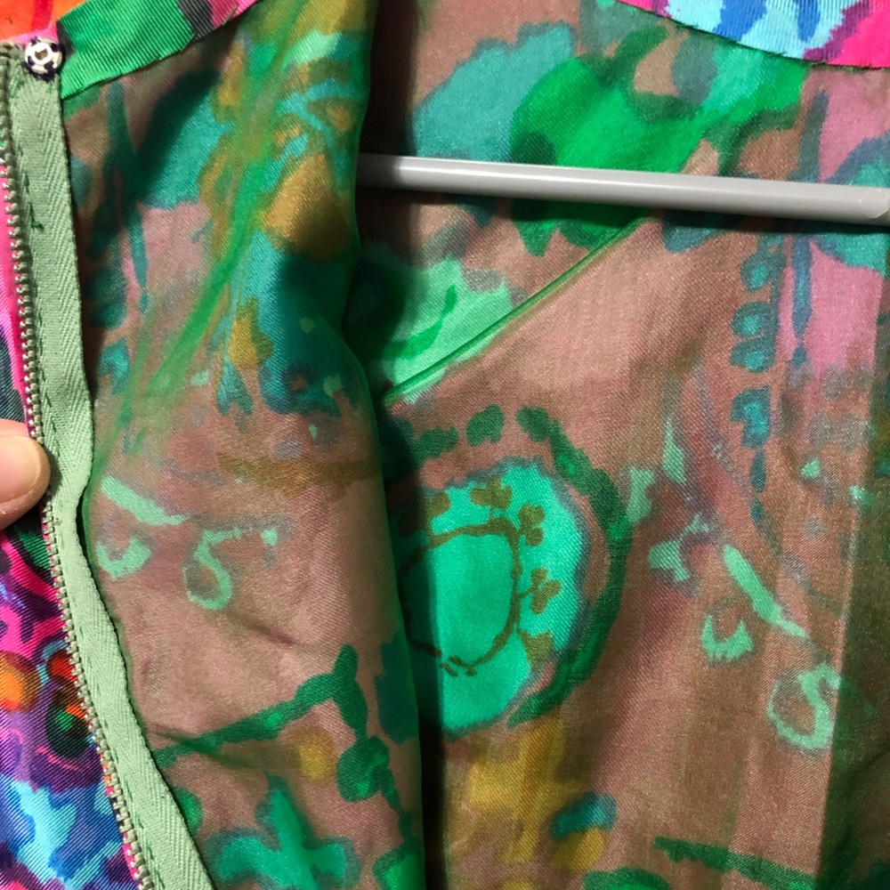 Vintage silk silk shell, GORGEOUS print! - Picture 4 of 6